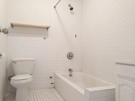 Rented by In Haus LLC | media 12