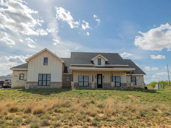 10087 S High Way #208, Hermleigh, TX 79526