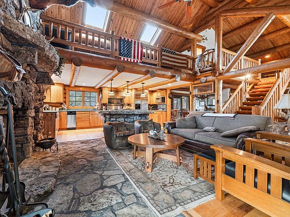 12th image of this home