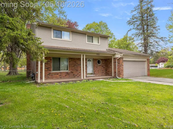8834 Dublin Way, Sterling Heights, MI 48314