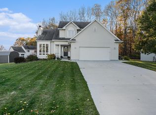 930 S Brinton Rd, Lake Isabella, MI 48893