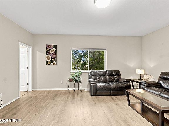 3rd image of 12355 Gregg Ln