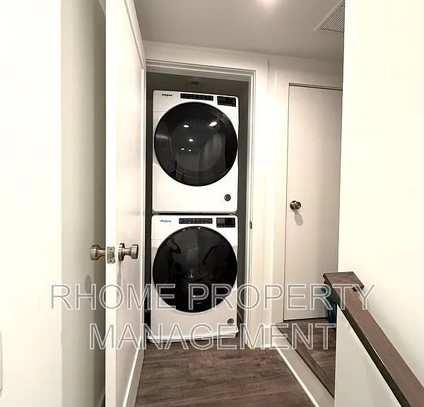 729 Eloise Way SE — Photo 16