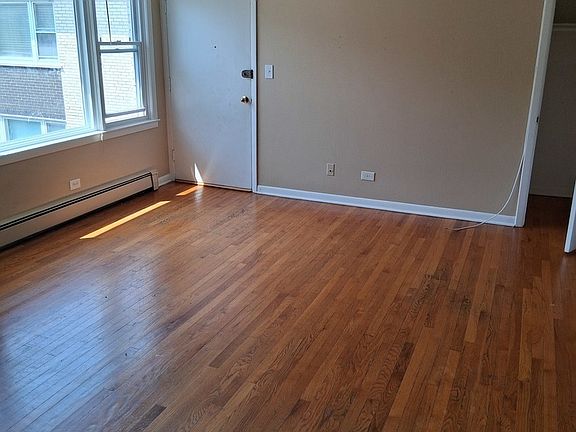 3rd image of 7235 N Hamilton Ave APT 3D