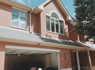 72 Northfield Ter, Wheeling, IL 60090