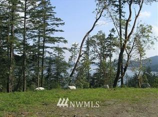 5 Geer Ln, Eastsound, WA 98245