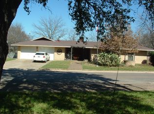 102 Sears Dr, Valley Mills, TX 76689