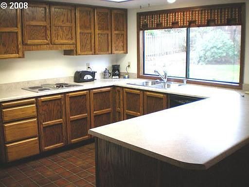 5th image of 10904 NE Sherwood Dr