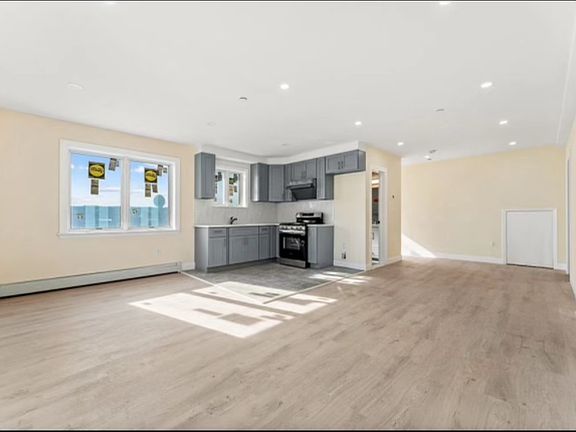 4th image of 2500 125th St Floor 2