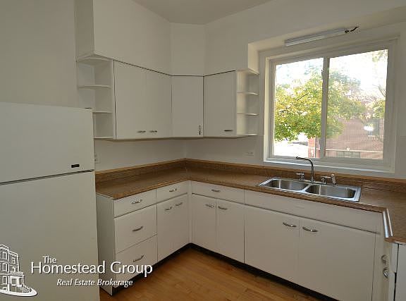3rd image of 3549 N Seeley Ave #Twoo