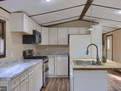 22 Circle Dr, Columbia, PA, 17512
