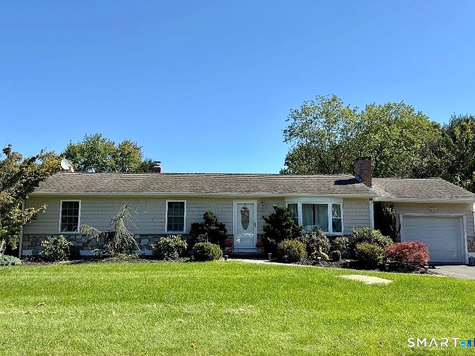 1st image of 207 Manor Road