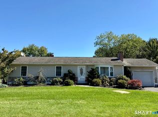 207 Manor Rd, Plantsville, CT 06479
