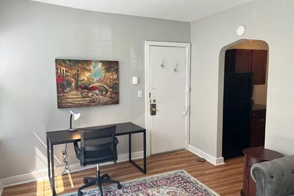 1009 Madison St #2 — Photo 4