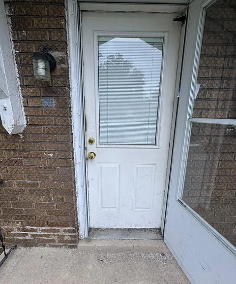 3738 Sylvan Pl — Photo 7