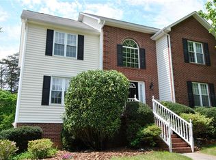 5050 Cobblestone Rd, Winston Salem, NC 27106