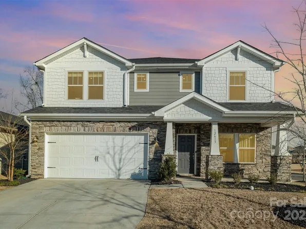 12613 Stoneybrook Station Pkwy, Huntersville, NC 28078