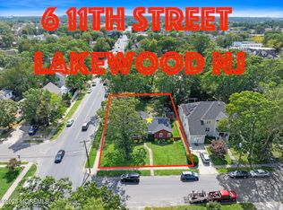 6 11th St #B, Lakewood, NJ 08701