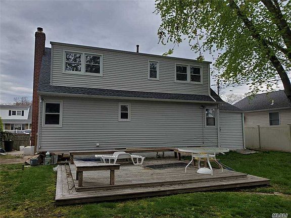 2nd image of 1672 Midland Dr
