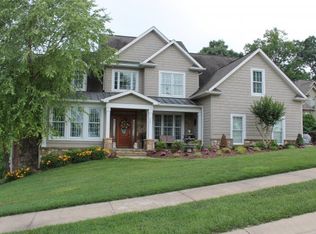 220 Highland Ridge Ter, Johnson City, TN 37615