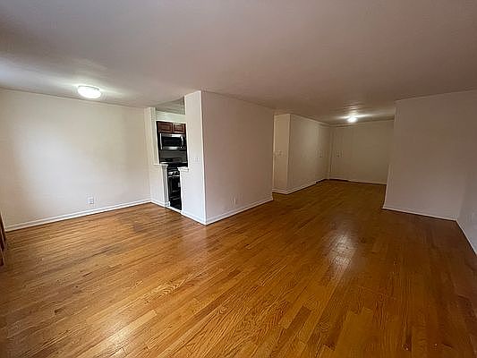 4th image of 14241 41st Ave APT 11