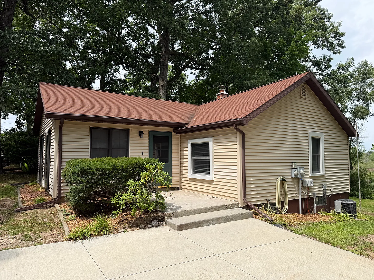 2 bed, 968 sqft, $1,950 — Photo 4