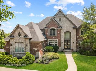 39W555 Walt Whitman Rd, St Charles, IL 60175