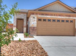 685 Creekside Cir, New Braunfels, TX 78130