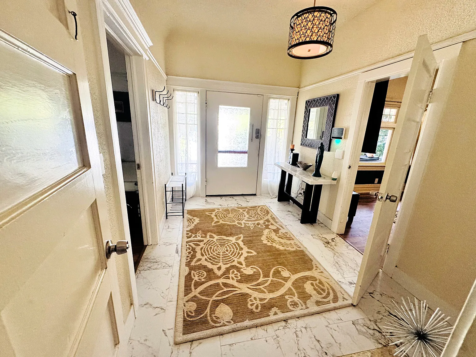 3 bed, 3.5 bath, 1548 sqft, $4,850 — Photo 4