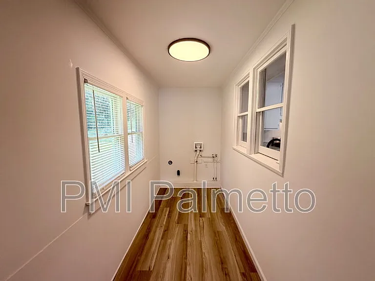 260 8th St #B — Photo 14