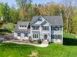 10A Taunton Ln, Newtown, CT 06470