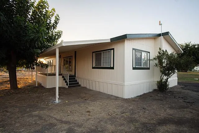 1252 Linda Vista Ave photo 1