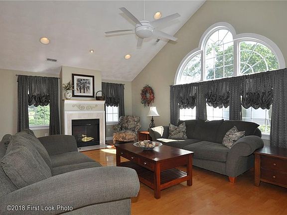 5th image of 288 East St