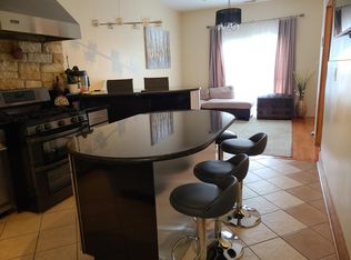 2528 N Talman Ave #2530-2, Chicago, IL 60647
