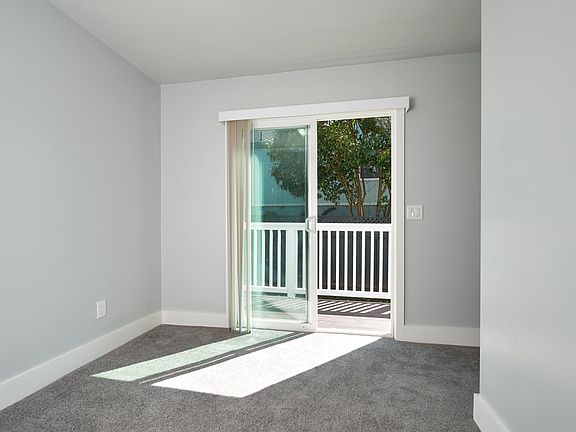 2nd image of 875 30th Ave APT 9