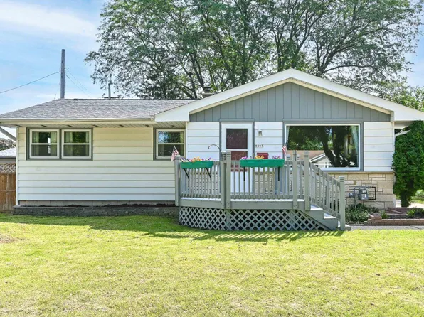 8007 West Lynmar TERRACE, Milwaukee, WI 53222