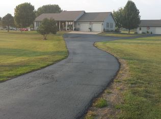 2677 S Meridian Rd, Mitchell, IN 47446