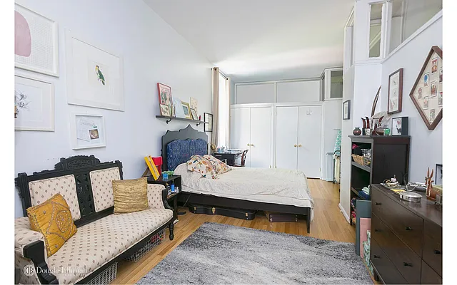 Rented by Douglas Elliman | media 8