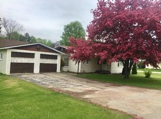 402 4th St, Pepin, WI 54759