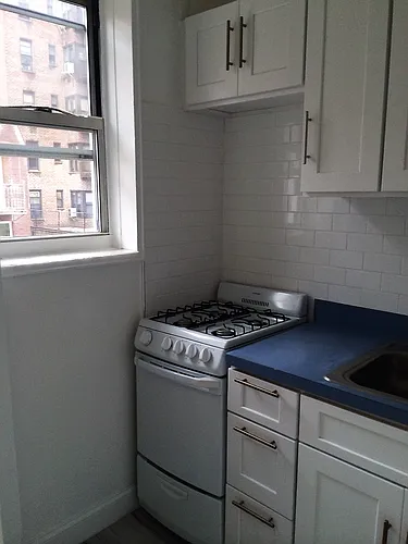 6730 Clyde St #3P Photo 1