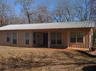 4891 Winding Rd, Hearne, TX 77859