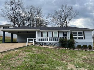 209 Hickory St, Rossville, GA 30741