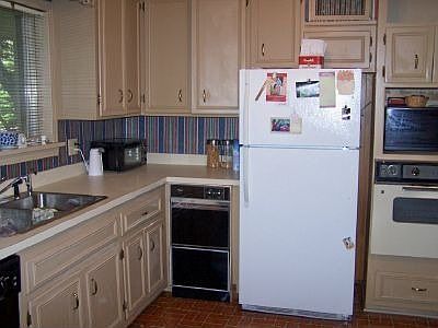 3rd image of 1747 Orchard Dr