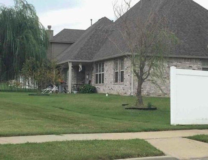 2nd image of 2601 S 11th St E