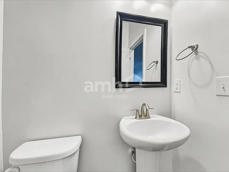 9675 Spencer Woods Rd — Photo 10