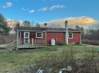 98 Werden Rd, Becket, MA 01223
