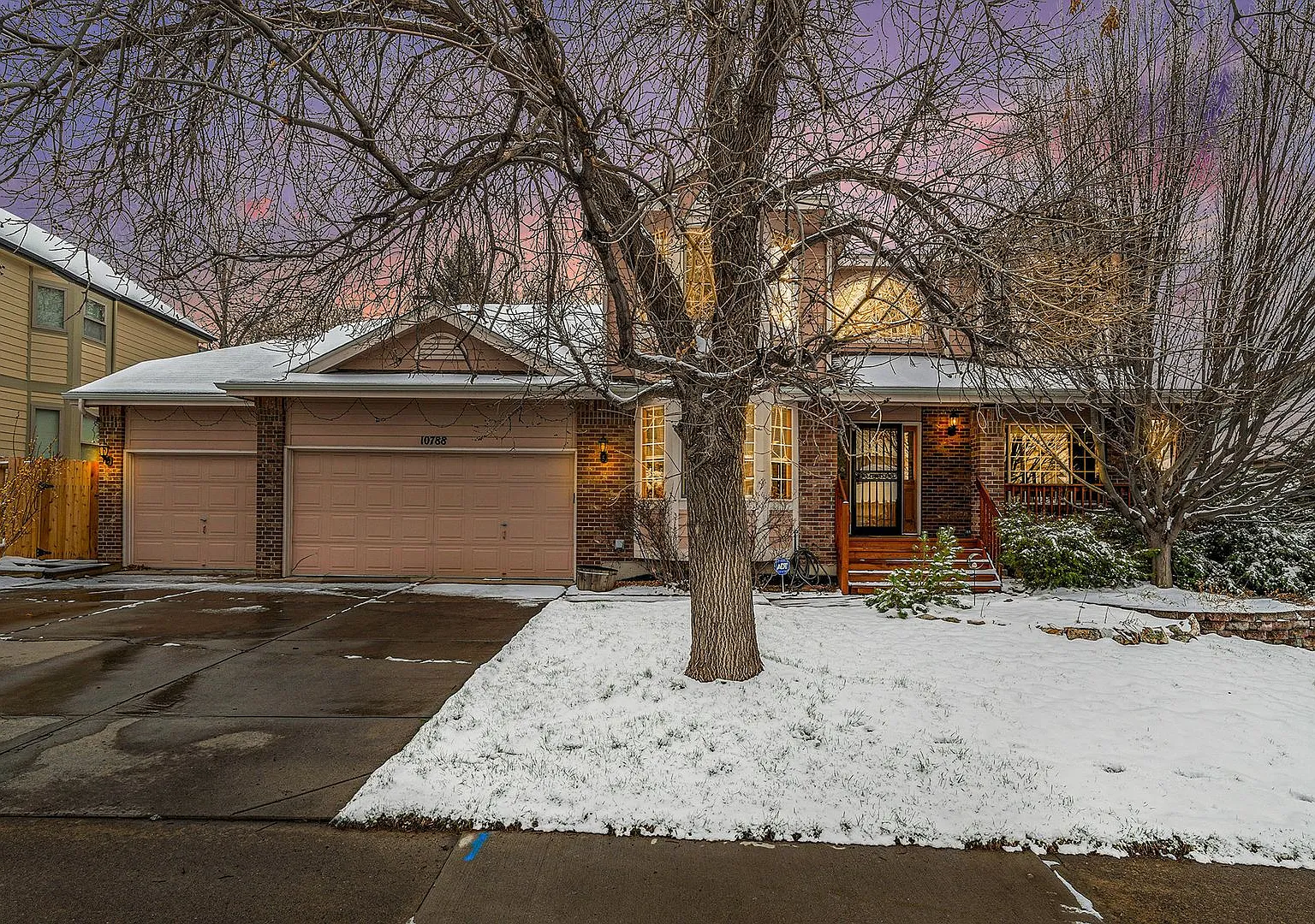 Beautiful 5 Bedroom 4 Bath Littleton Single Family Home! — Photo 1