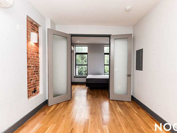 5th image of 1000 Fulton St #2R