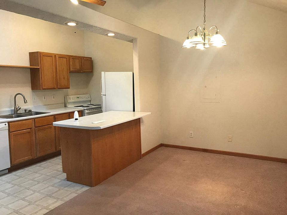 1st image of 3037 Viking Dr