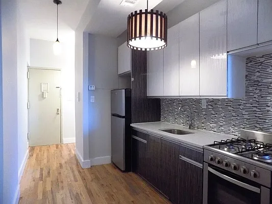 Rented by At Home Realty NY LLC | media 65